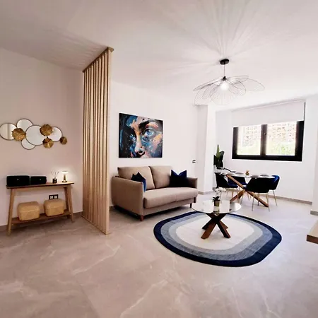 Gibralfaro Apolo Aparthotel *